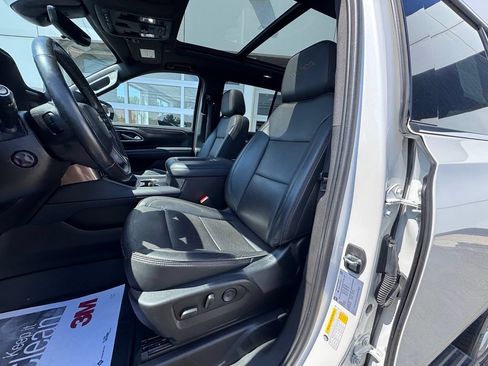 Used 2021 Chevrolet Tahoe High Country AWD/4WD image 12