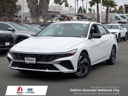 New 2025 Hyundai Elantra SEL w/ Cargo Package