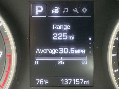 Used 2018 Hyundai Elantra Value Edition FWD image 13