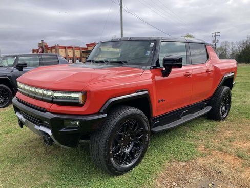 New 2026 GMC Hummer EV 4x4 Crew Cab w/ LPO, Dark Essentials Package image 8