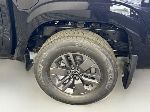 New 2025 Nissan Frontier SV w/ SV Convenience Package image 30