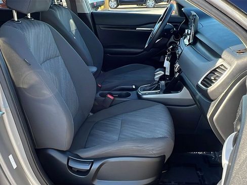 Used 2023 Kia Seltos LX image 11
