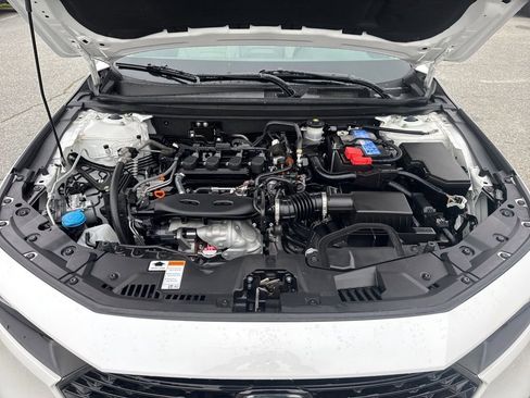 Used 2025 Honda Accord SE image 32