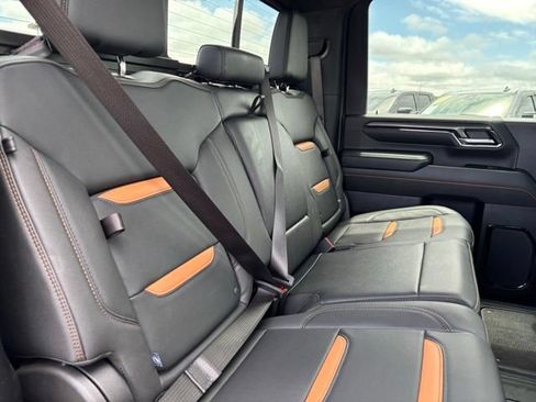 Used 2024 GMC Sierra 2500 AT4 w/ AT4 Premium Plus Package AWD/4WD image 22