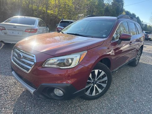 Used 2015 Subaru Outback 2.5i Limited image 1
