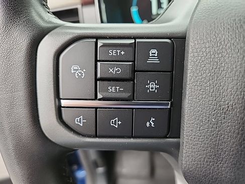 Used 2022 Ford F150 Lariat w/ Equipment Group 502A High AWD/4WD image 18
