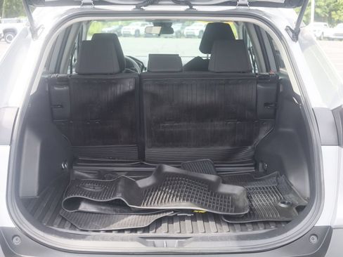 Used 2023 Toyota RAV4 LE AWD/4WD image 24