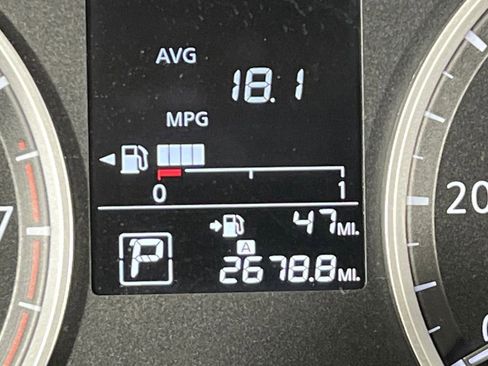 Used 2025 Nissan Kicks Play S image 32