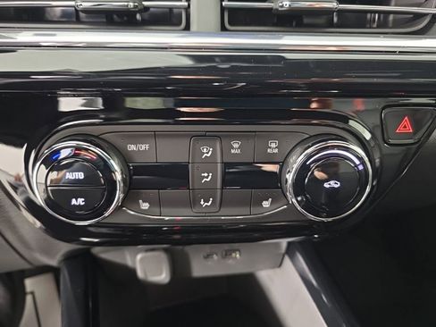 New 2026 Chevrolet Trax RS image 19