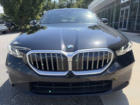 Used 2026 BMW 530i RWD image 10