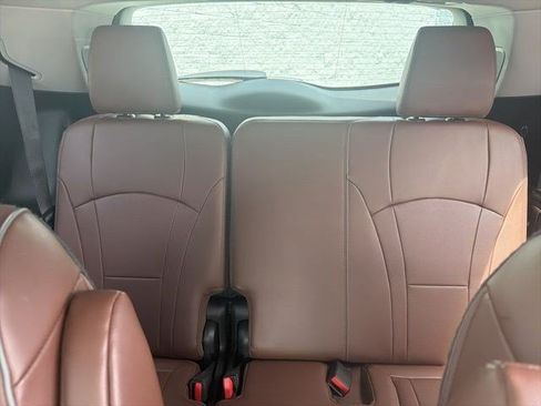 Used 2018 Buick Enclave Avenir w/ Avenir Technology Package AWD/4WD image 14