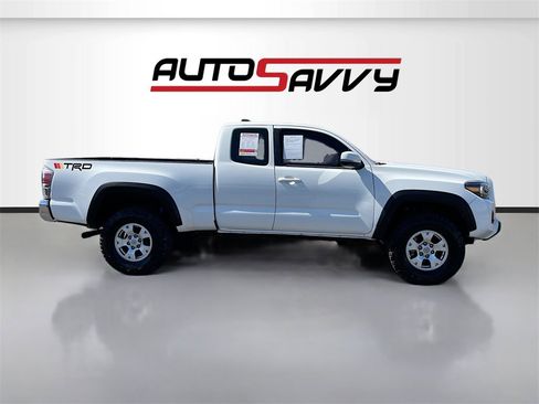 Used 2023 Toyota Tacoma TRD Off-Road image 8