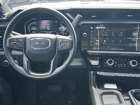 Used 2025 GMC Sierra 2500 AT4X image 23