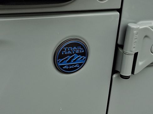 Used 2023 Jeep Wrangler Unlimited w/ Cold Weather Group AWD/4WD image 29