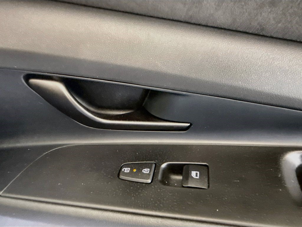 Used 2025 Hyundai Elantra N FWD image 30