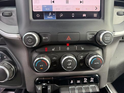 Used 2022 RAM 1500 Big Horn AWD/4WD image 33