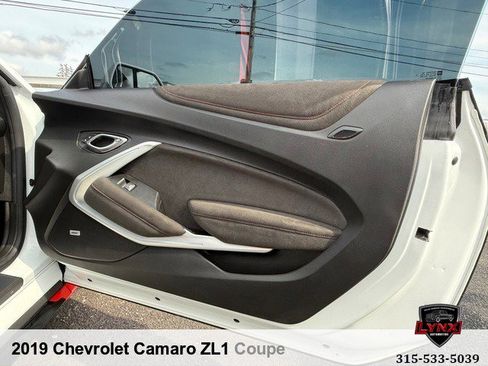 Used 2019 Chevrolet Camaro ZL1 RWD image 43
