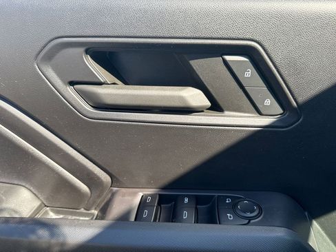 Used 2023 Chevrolet Colorado Trail Boss w/ Technology Package image 21