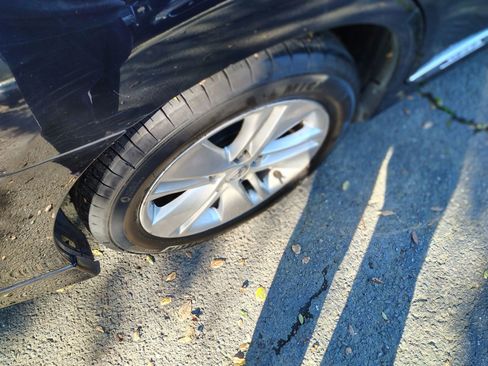 Used 2010 Lexus HS 250h image 21