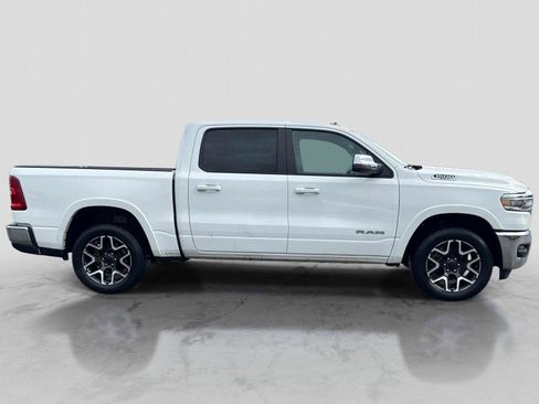 Used 2025 RAM 1500 Laramie AWD/4WD image 4