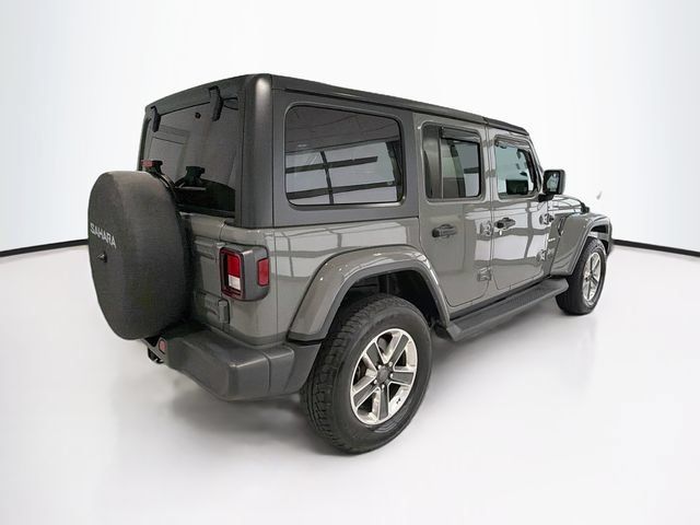 Used 2018 Jeep Wrangler Unlimited Sahara AWD/4WD image 7