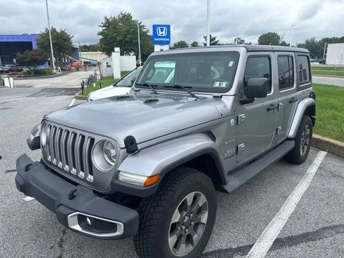 Used 2019 Jeep Wrangler Unlimited Sahara AWD/4WD image 2