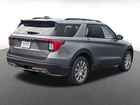 New 2026 Ford Explorer Active w/ Active Comfort Package image 3