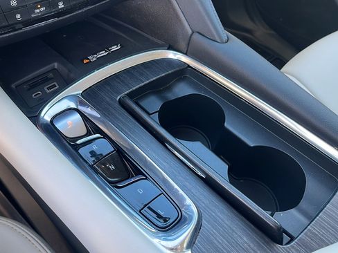 Used 2023 Buick Enclave Avenir w/ Avenir Technology Package image 18