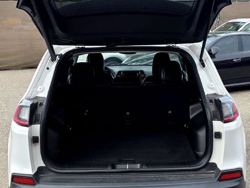 Used 2019 Jeep Cherokee Limited AWD/4WD image 7