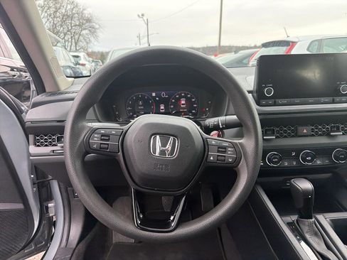 Used 2024 Honda Accord EX image 27