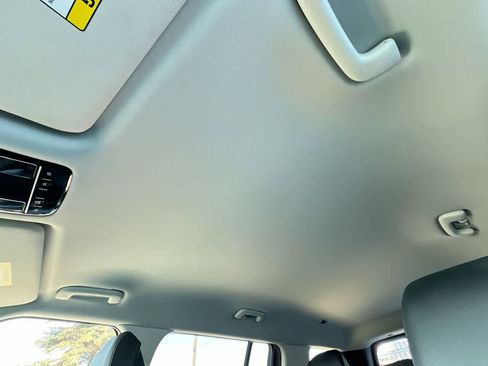 Used 2025 Hyundai Santa Fe SEL image 22