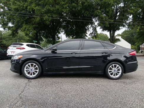 Used 2020 Ford Fusion SE FWD image 3