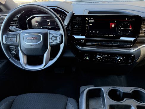 Used 2024 GMC Sierra 1500 Elevation image 5