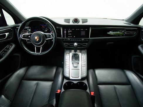 Used 2021 Porsche Macan w/ Premium Package Plus AWD/4WD image 35