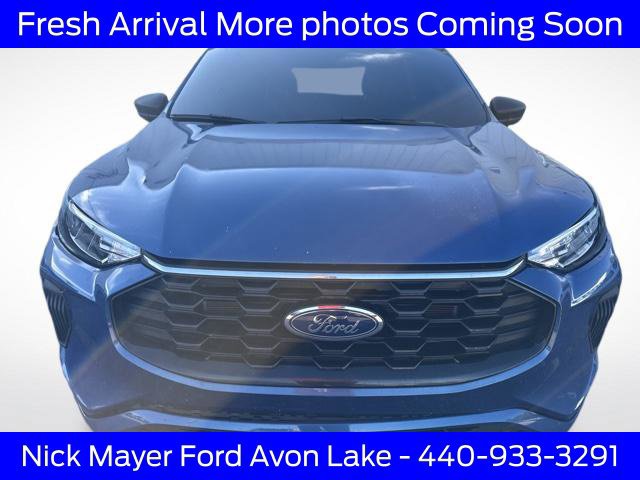 Used 2023 Ford Escape ST-Line w/ Tech Pack #1 AWD/4WD image 3