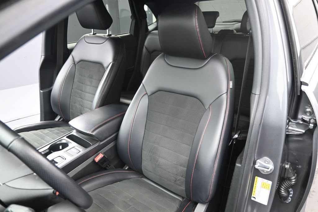 Used 2024 Ford Edge ST-Line AWD/4WD image 12