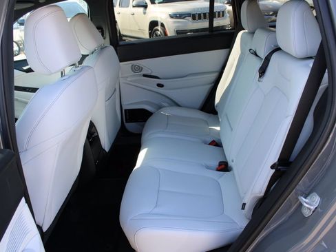 New 2026 Jeep Cherokee Limited AWD/4WD image 16