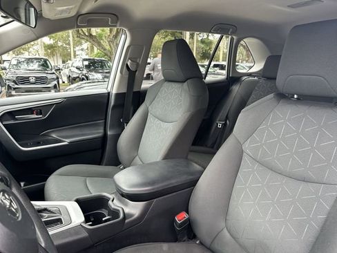 Used 2024 Toyota RAV4 XLE image 29