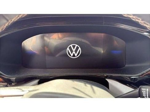 Used 2024 Volkswagen Taos S FWD image 8