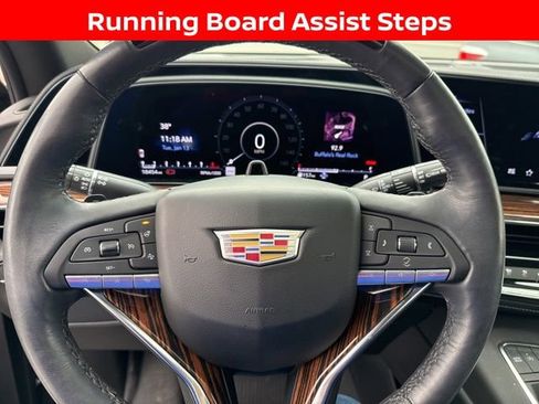 Used 2024 Cadillac Escalade Premium Luxury image 13