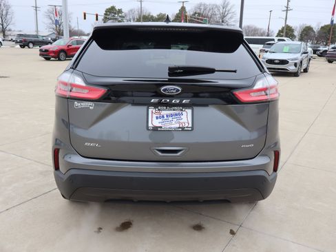 Used 2024 Ford Edge SEL w/ Sport Appearance Package image 6