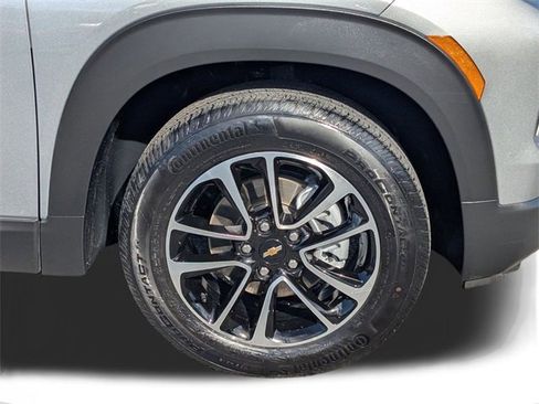 Used 2025 Chevrolet TrailBlazer LT image 15