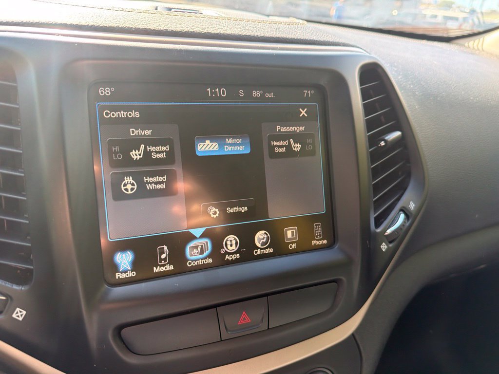 Certified 2017 Jeep Cherokee Limited AWD/4WD image 13