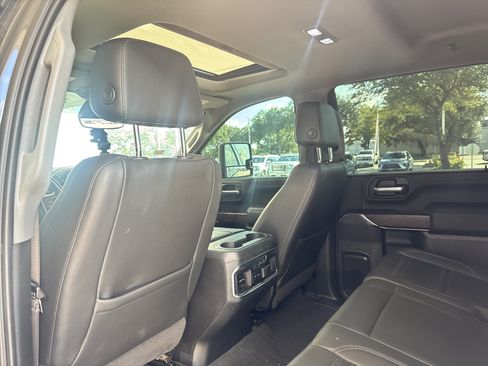 Used 2020 GMC Sierra 2500 Denali w/ Denali Ultimate Package AWD/4WD image 9