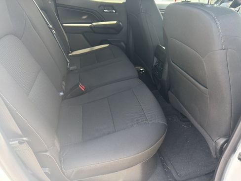 Used 2024 Chevrolet Colorado LT w/ LT Convenience Package AWD/4WD image 8