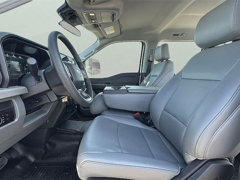 New 2025 Ford F250 XL w/ 360-Degree Camera Package image 13