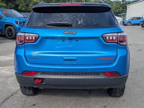 Used 2025 Jeep Compass Trailhawk AWD/4WD image 5