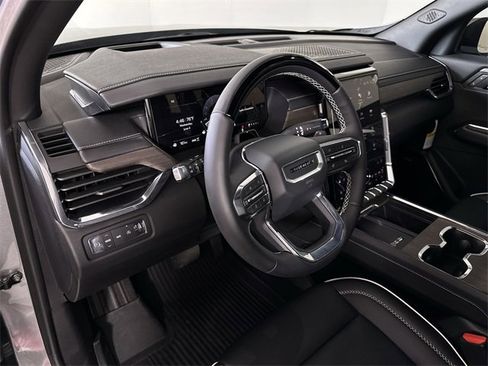 New 2025 GMC Acadia Denali w/ Super Cruise Package image 10