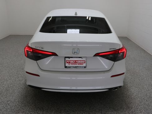 Used 2022 Honda Civic Sport image 8