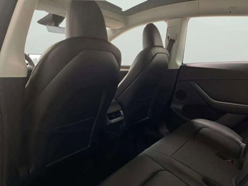 Used 2023 Tesla Model Y Performance image 18